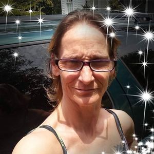 Meet your Posher, Ellen